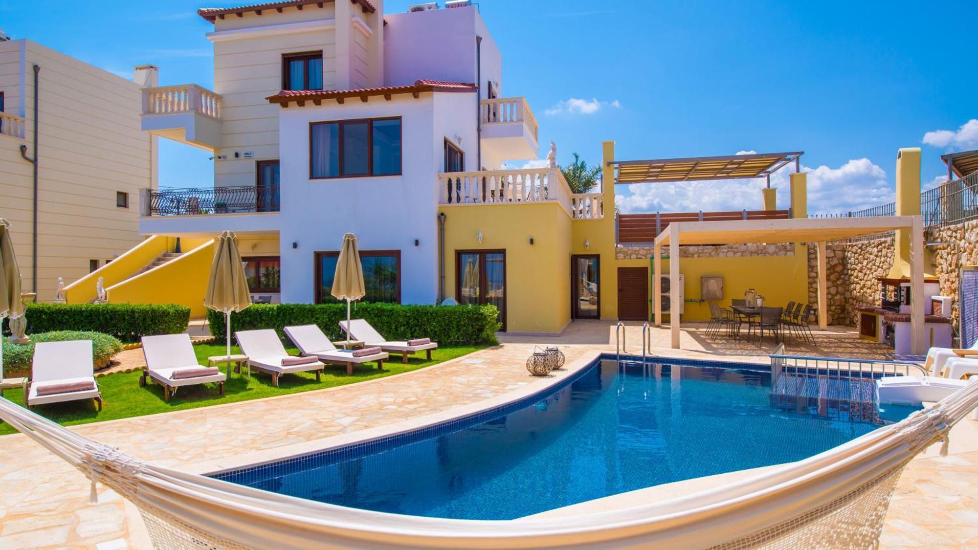 Azzuro Villa With Private Pool By Estia Hersonissos  Bagian luar foto